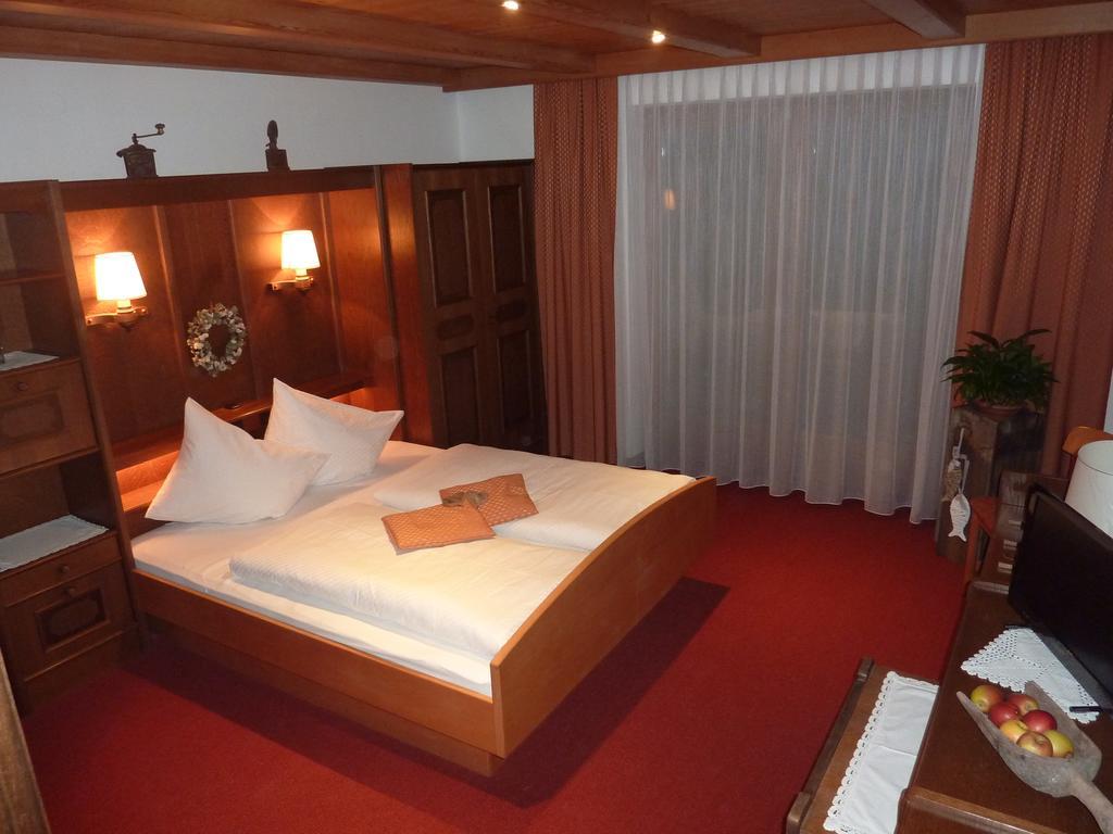 Haus Blatthofer Hotel Sankt Lorenzen im Lesachtal Екстериор снимка