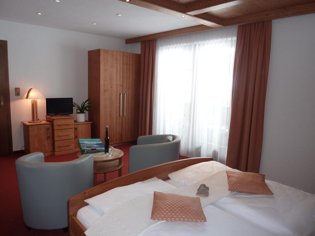 Haus Blatthofer Hotel Sankt Lorenzen im Lesachtal Екстериор снимка